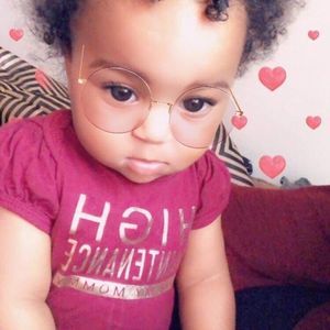 Meet your Posher, Serafina